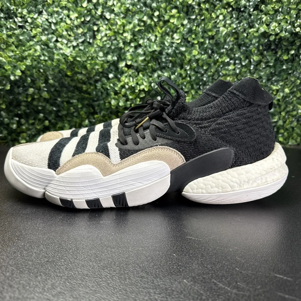 Adidas Trae Young 2.0 Basketball Shoes Mens Size 14 Super Villan HO6477